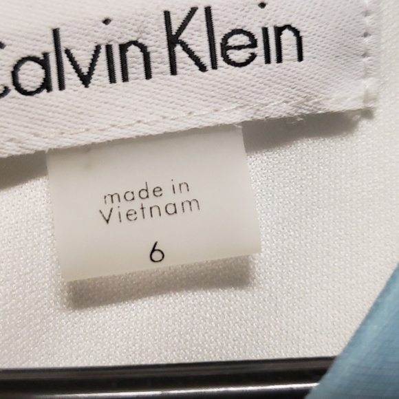 Sleeveless dress - Picture 3 of 4